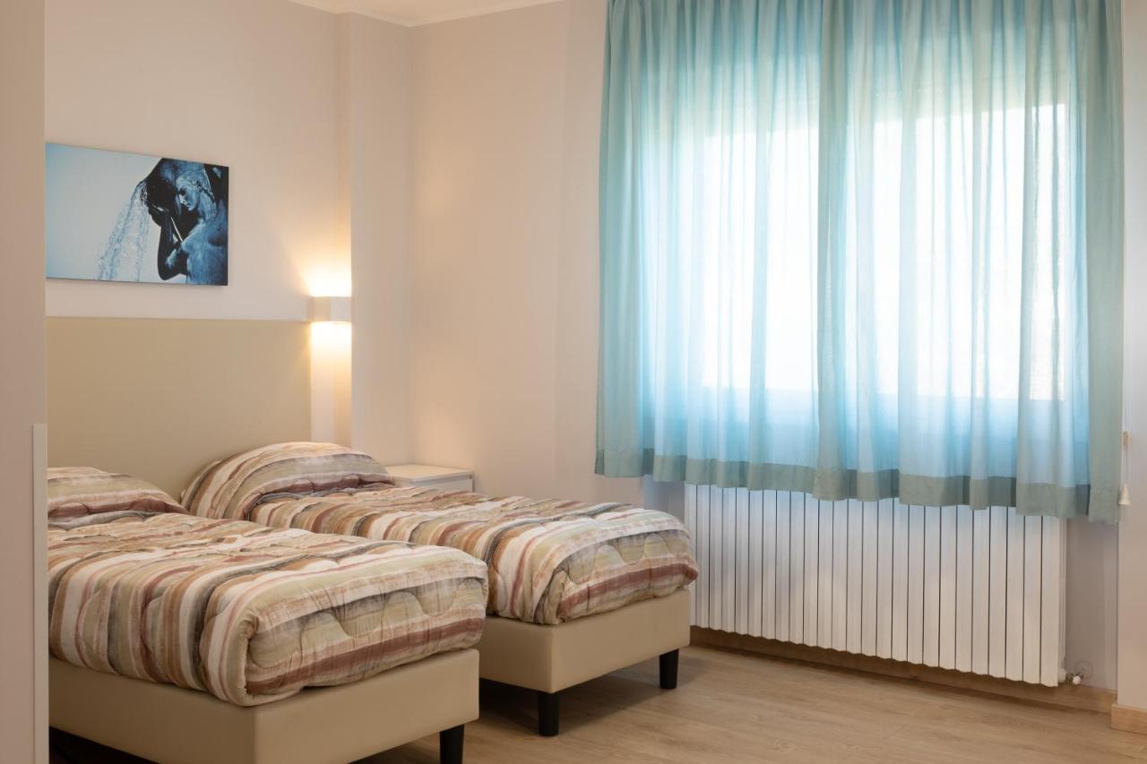 Hotel Azzurro LʼAquila Exteriér fotografie