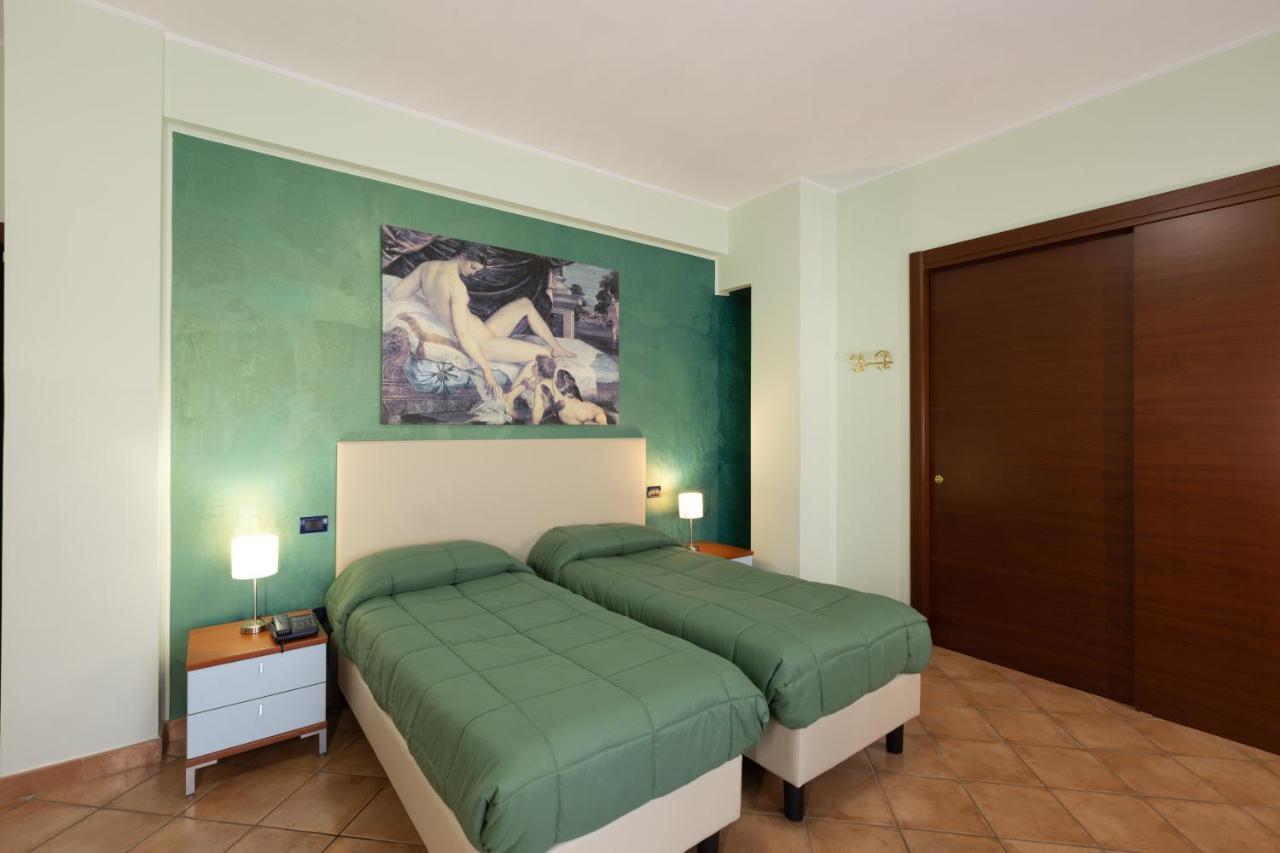 Hotel Azzurro LʼAquila Exteriér fotografie
